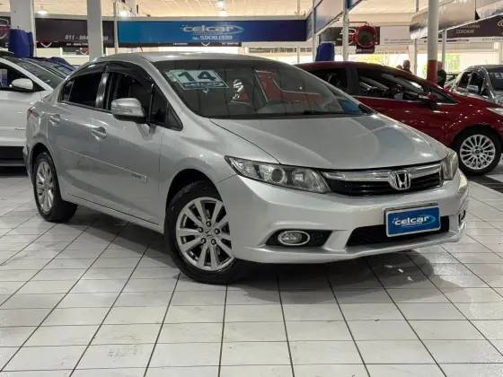HONDA CIVIC 2.0 LXR 16V FLEX 4P AUTOMÁTICO HONDA CIVIC 2.0 LXR 16V FLEX 4P AUTOMÁTICO